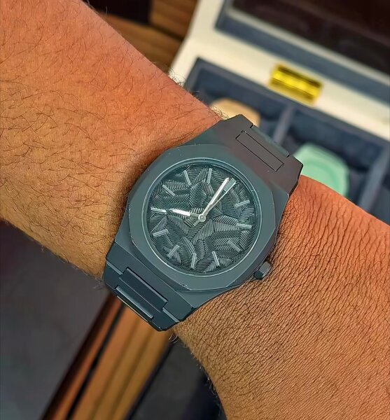 Montre Noire Élégante