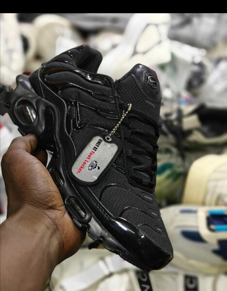 Chaussures homme noir TN