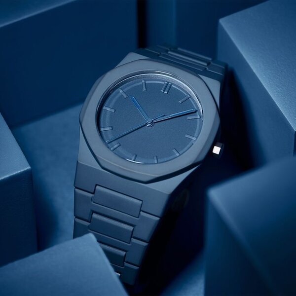 Montre unisexe bleue élégante
