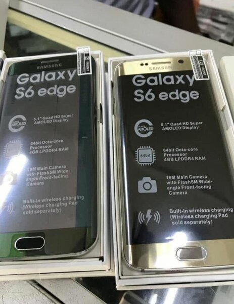 Samsung Galaxy S6 Edge Smartphone