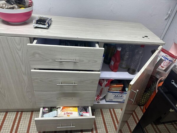 Armoire de cuisine en bois