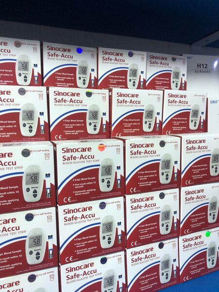 Glucose Meter with Strips(50pcs) Sinocare