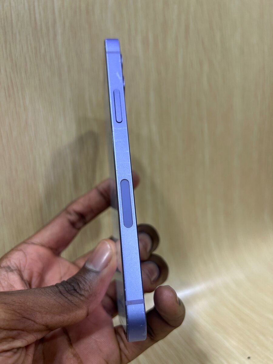 iPhone 12 Simple 64Go 10/10