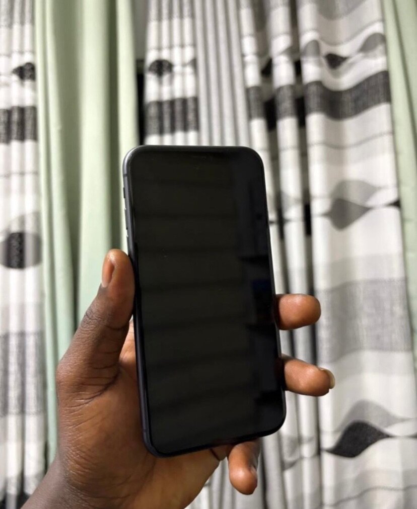 iPhone 11 64gig BH 100%