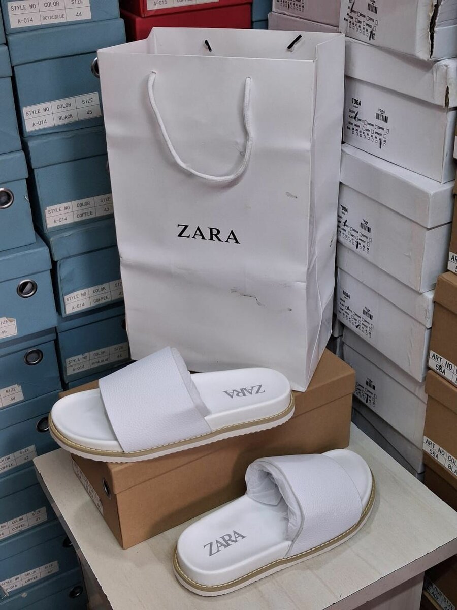 Mules décontractées Zara