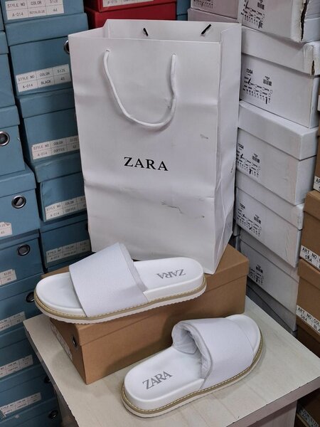 Mules décontractées Zara