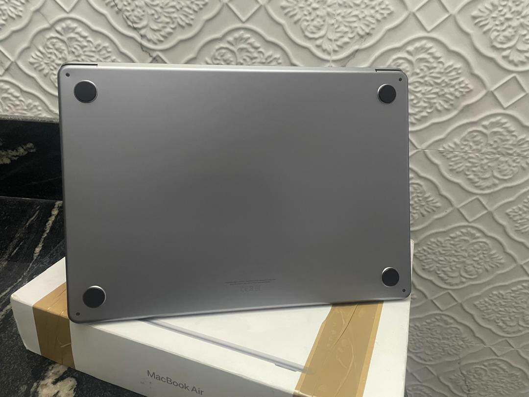 MACBOOK AIR 2023 M2