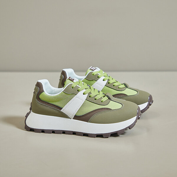 Baskets vertes tendance