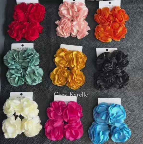 Boucle en Fleurs colorées