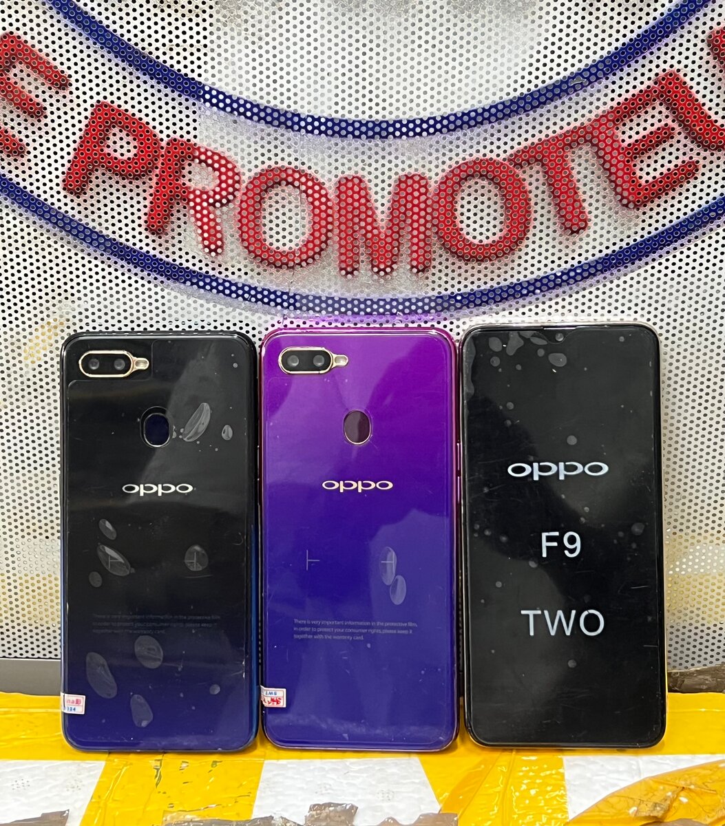 Smartphone OPPO F9 (256GB)