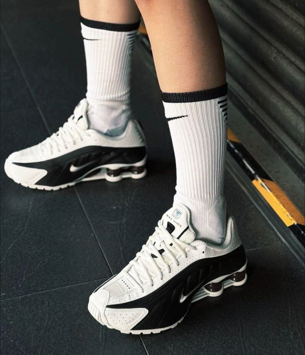 Baskets Nike Shox élégantes