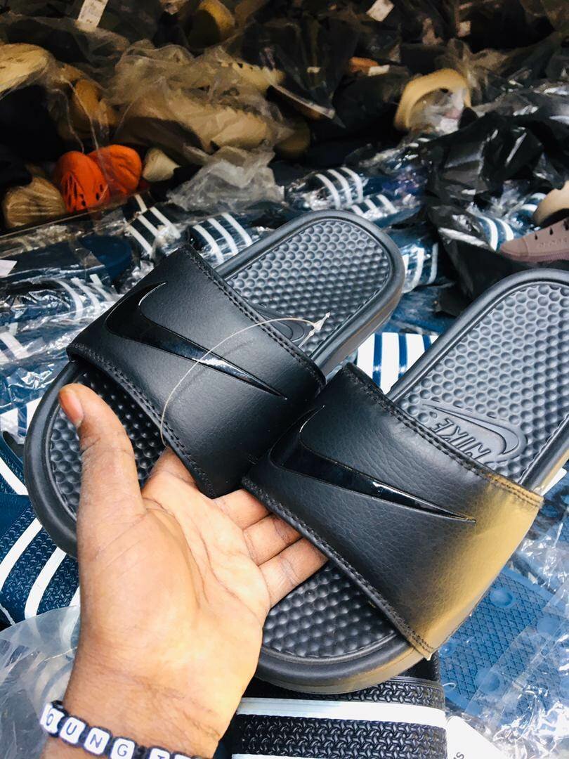 Adillette slides & Nike slides