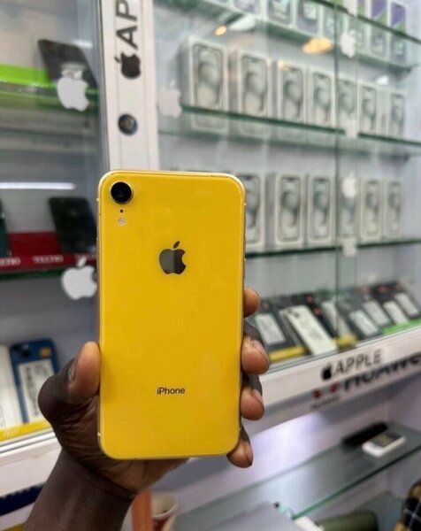 iPhone XR Jaune 64Go