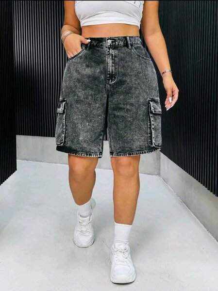 Shorts cargo en jean délavé