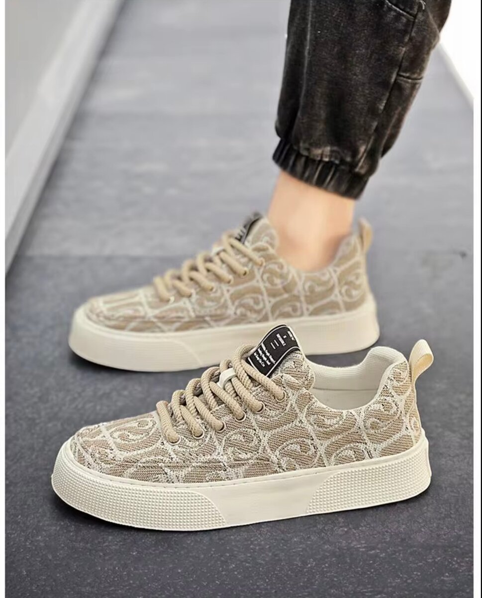 Baskets unisex à motif moderne