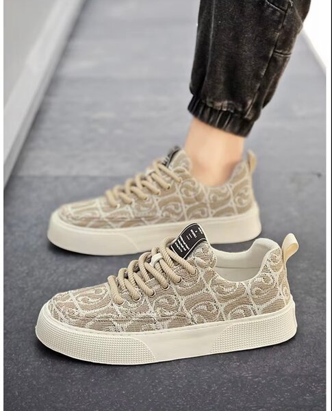 Baskets unisex à motif moderne