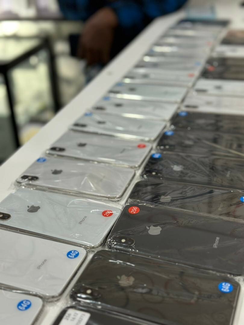 Pre owned iPhones available