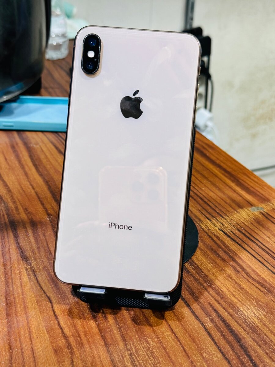 iPhone xsmax 64gb ( vendu avec