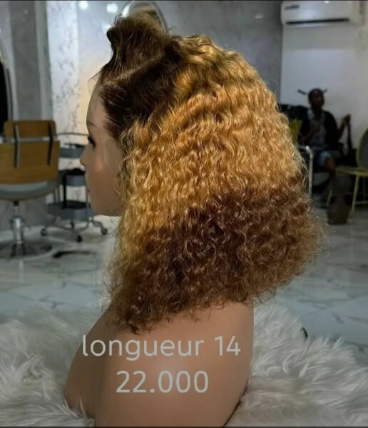 Perruque Bouclée Blonde 14''