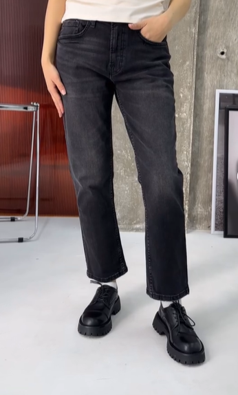 Базовые джинсы от ZARA черные