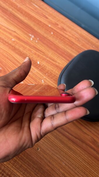 iPhone XR rouge