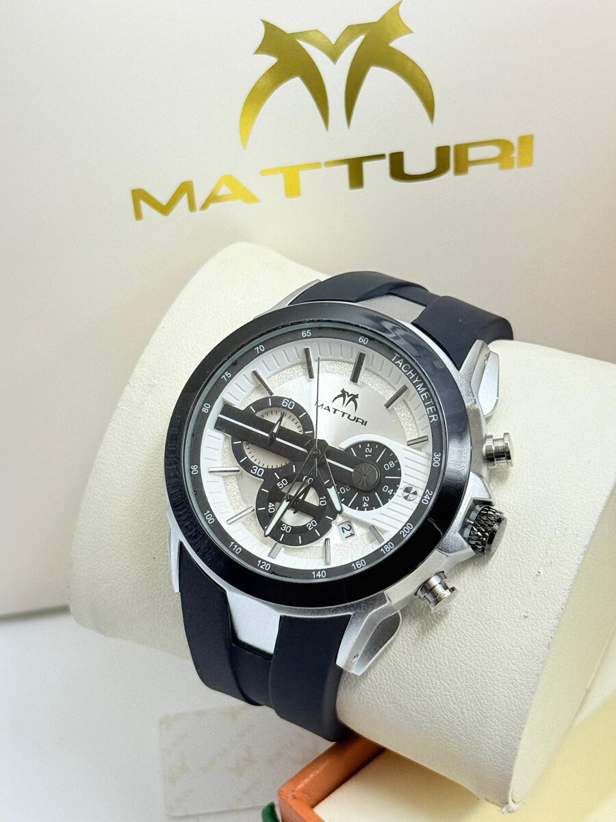MATTURI Montre Homme Élégante
