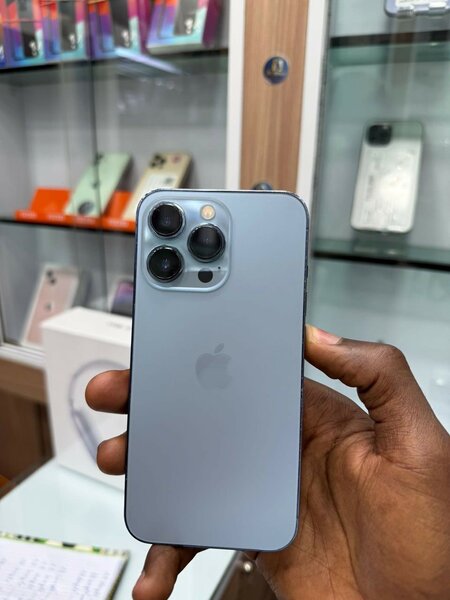 iPhone 13 Pro 256go en bon éta