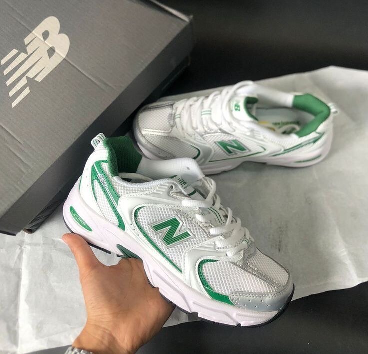 NEW BALANCE 530 WHITE NIGHTWATCH GREEN (AVEC LA BOÎTE)36-40