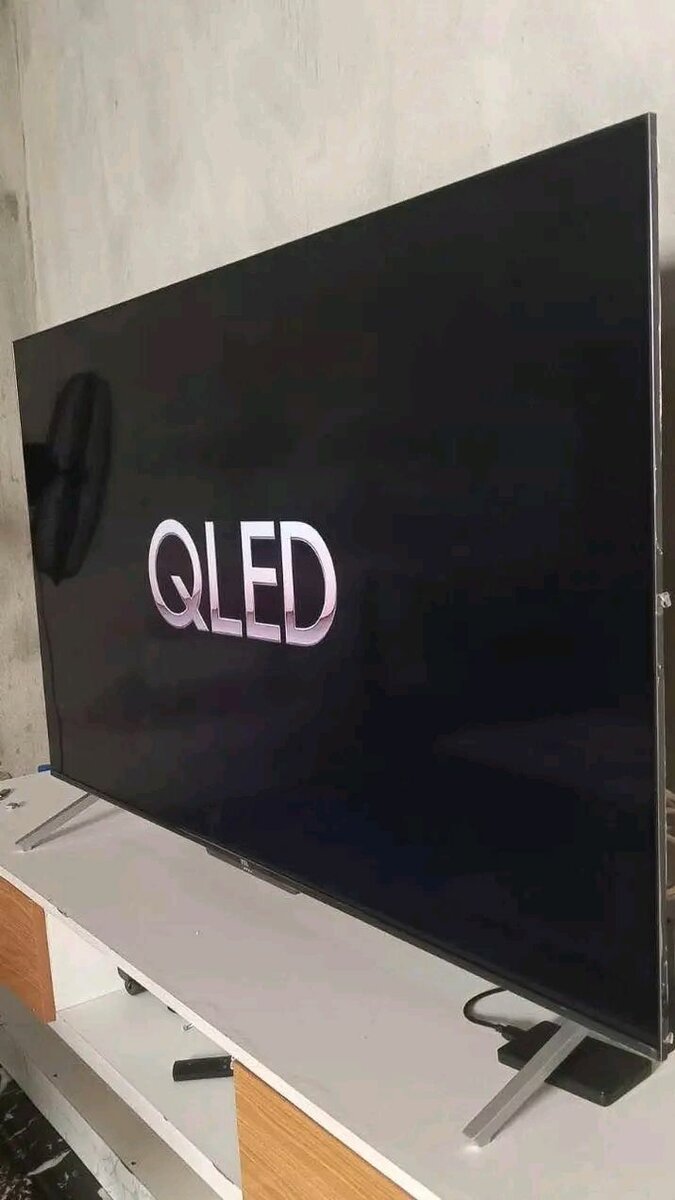 Téléviseur QLED 43" ATL