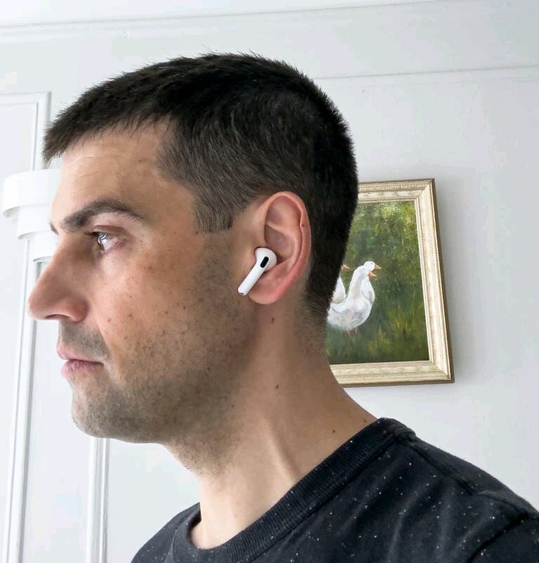 Écouteurs sans fil AirPods 4