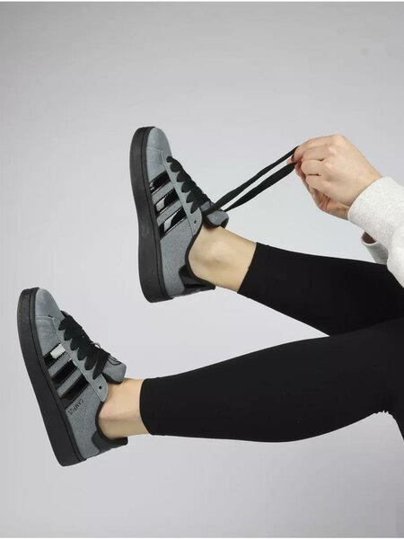 Adidas campus