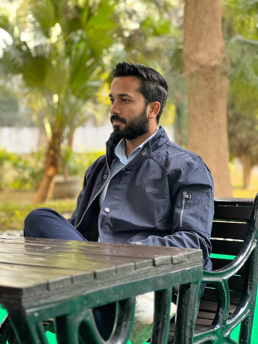 Imported Windbreaker jacket for Men in Pakistan