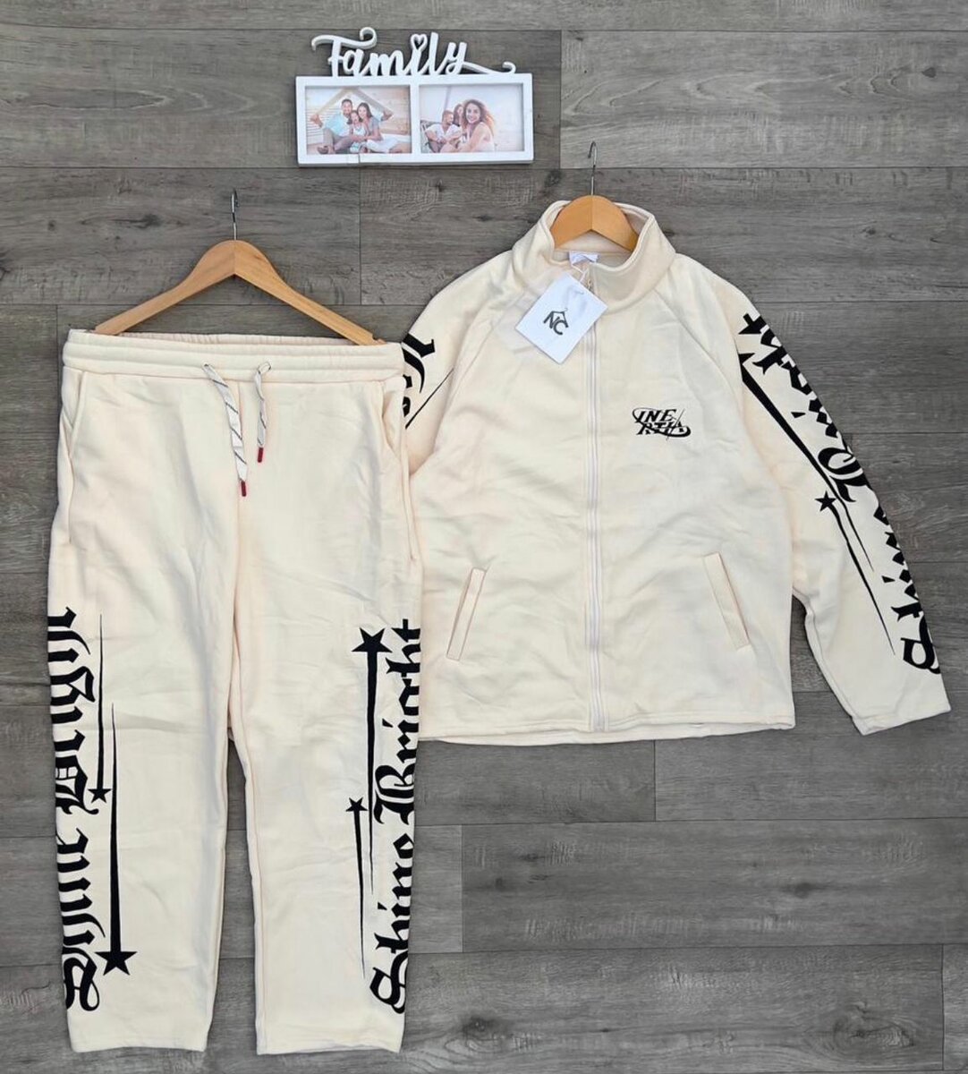 Ensemble de survêtement style urbain