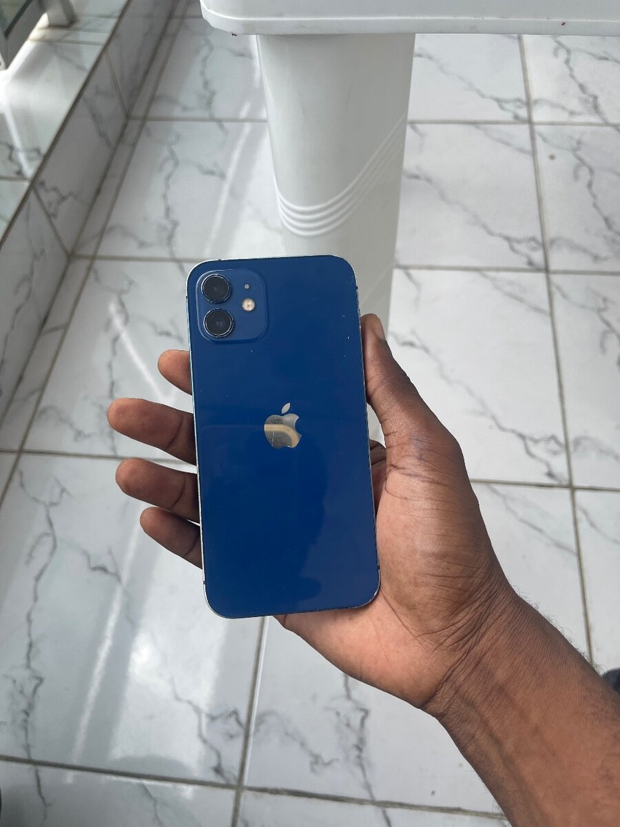 Iphone 12 simple