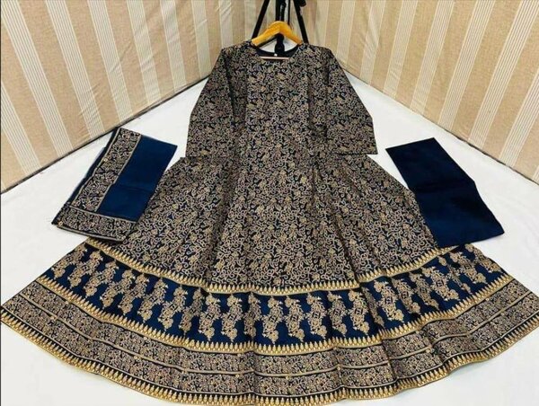 3 PC women's Stitched Karta Silk Steam Paint Suit