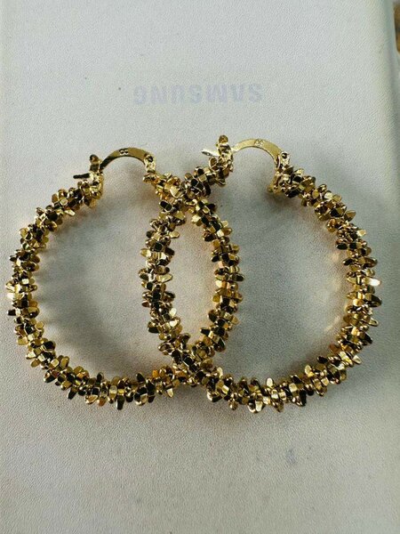 Medium size earrings