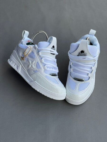 Chaussures Louis Vuitton Sneaker LV Skate blanc et noir