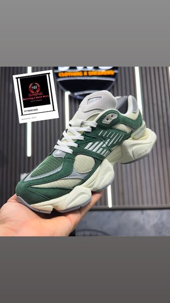 Basket New balance  authentique avec sa boîte