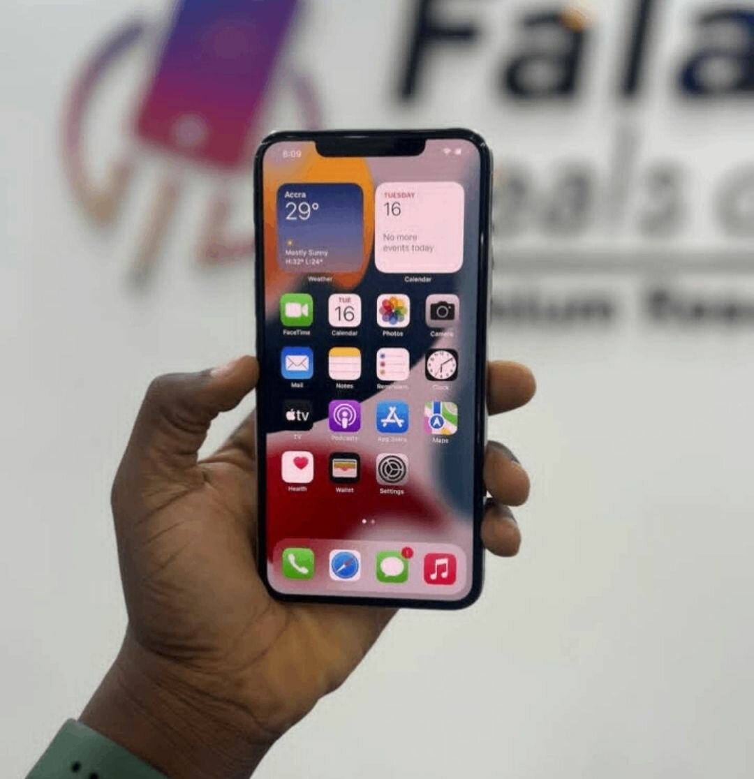 iPhone 11 Pro Max  BH93...