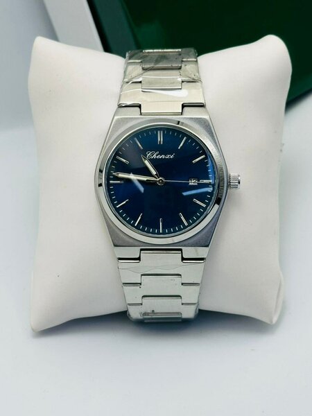 Montre élégante acier inox