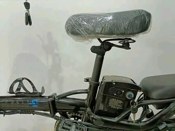 Vélo Électrique Pliant Compact