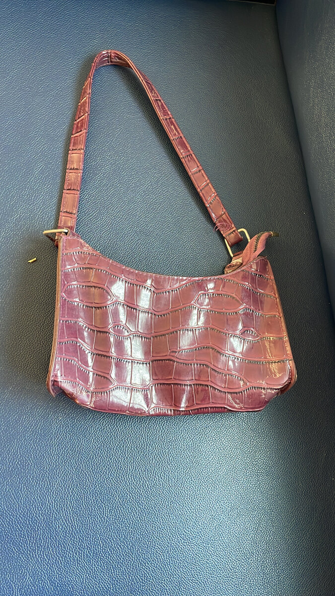 Sac à main croco chic