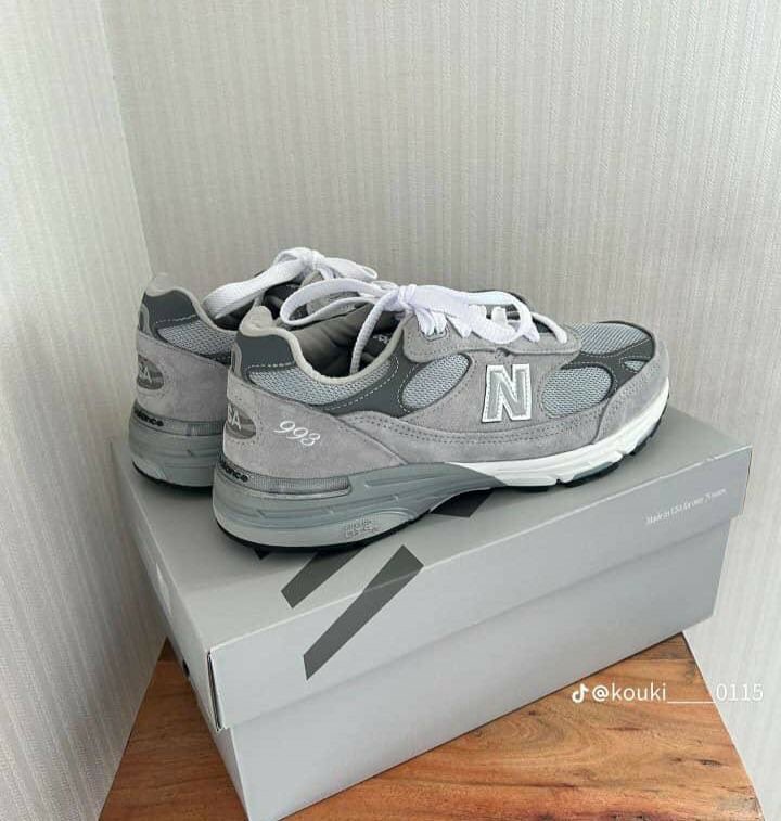 NEW BALANCE 993