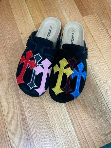 Mules colorés croix style unique