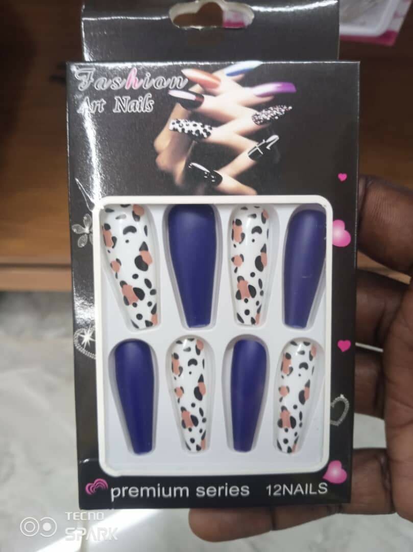 Ongles Faux Léopard Glamour