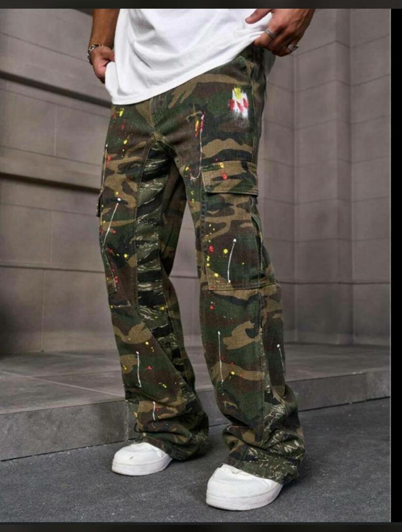 Pantalon cargo camouflage élégant