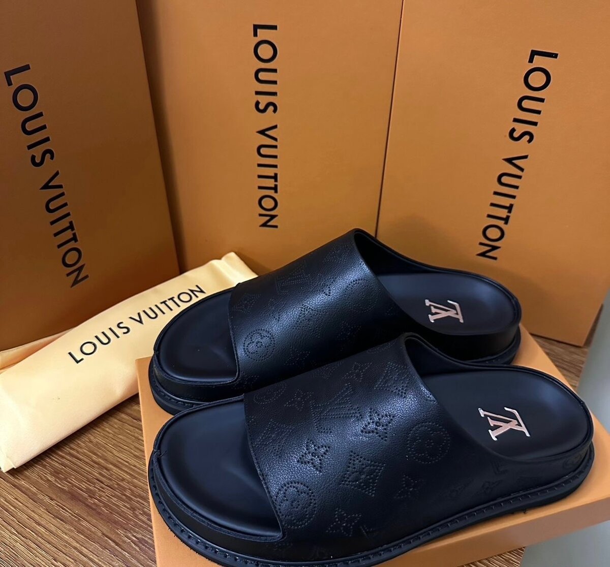 Tongs de luxe pour homme