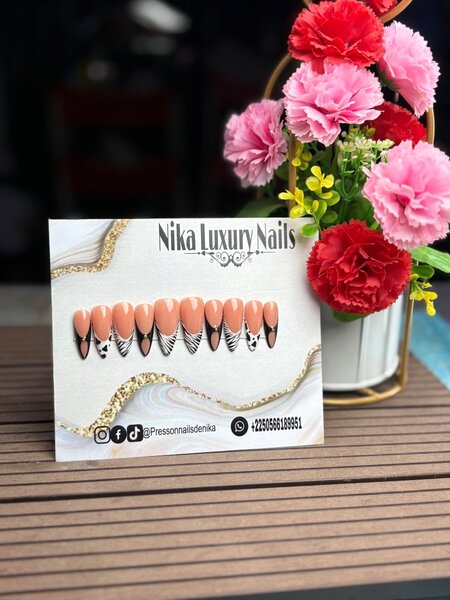 Ongles Press-On Élégants