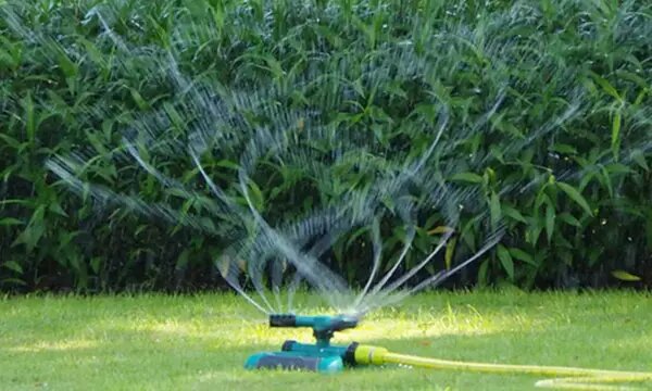 Arroseur Rotatif de Jardin