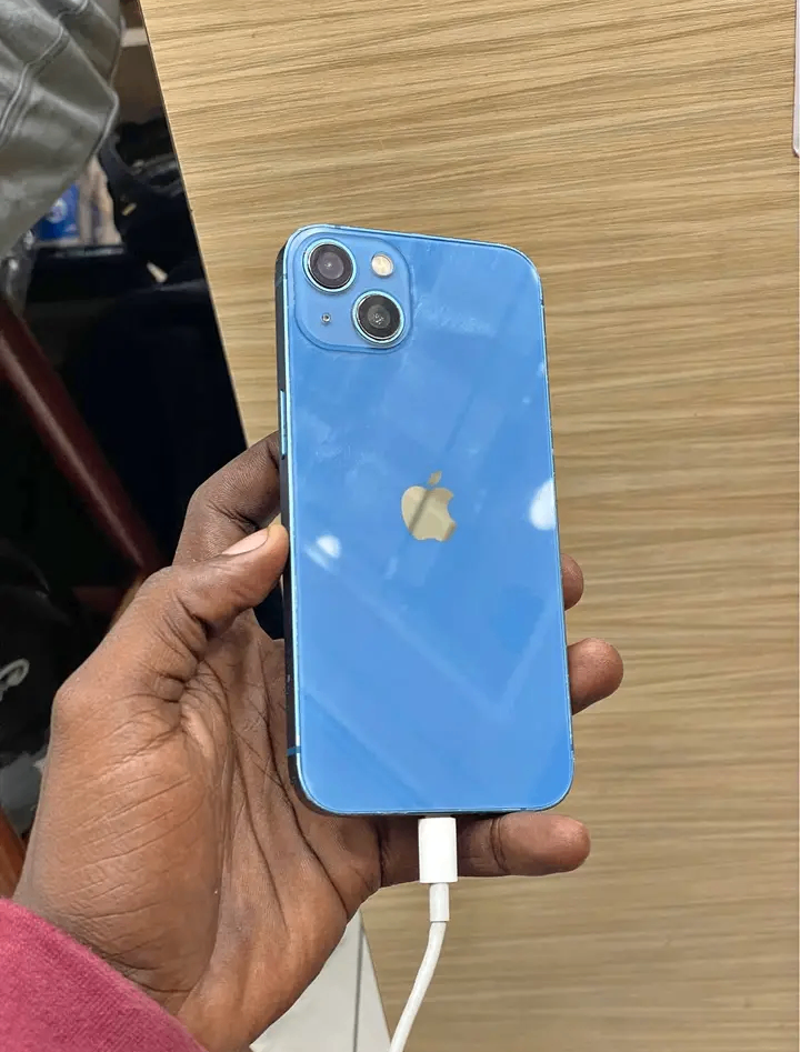 iPhone 13 Bleu